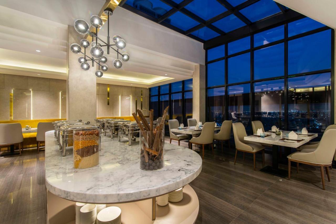 Waw Hotel Suites King Abdullah Road Rijád Kültér fotó