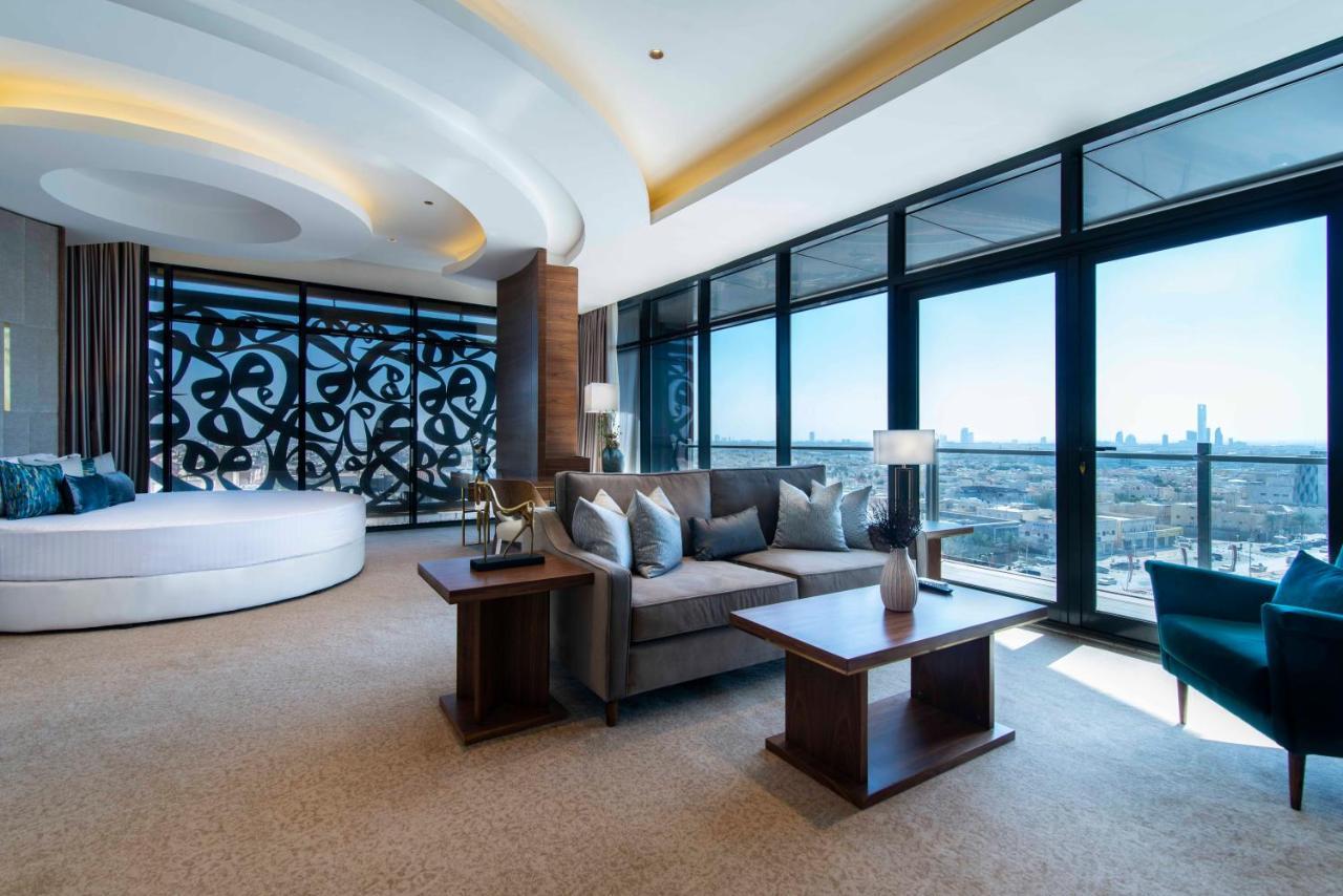 Waw Hotel Suites King Abdullah Road Rijád Kültér fotó