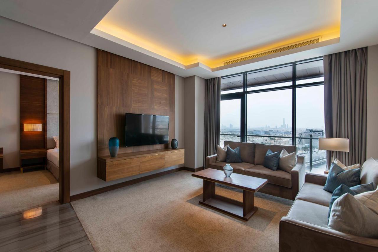Waw Hotel Suites King Abdullah Road Rijád Kültér fotó